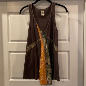 Anthropologie sz M ribbed tank with print details